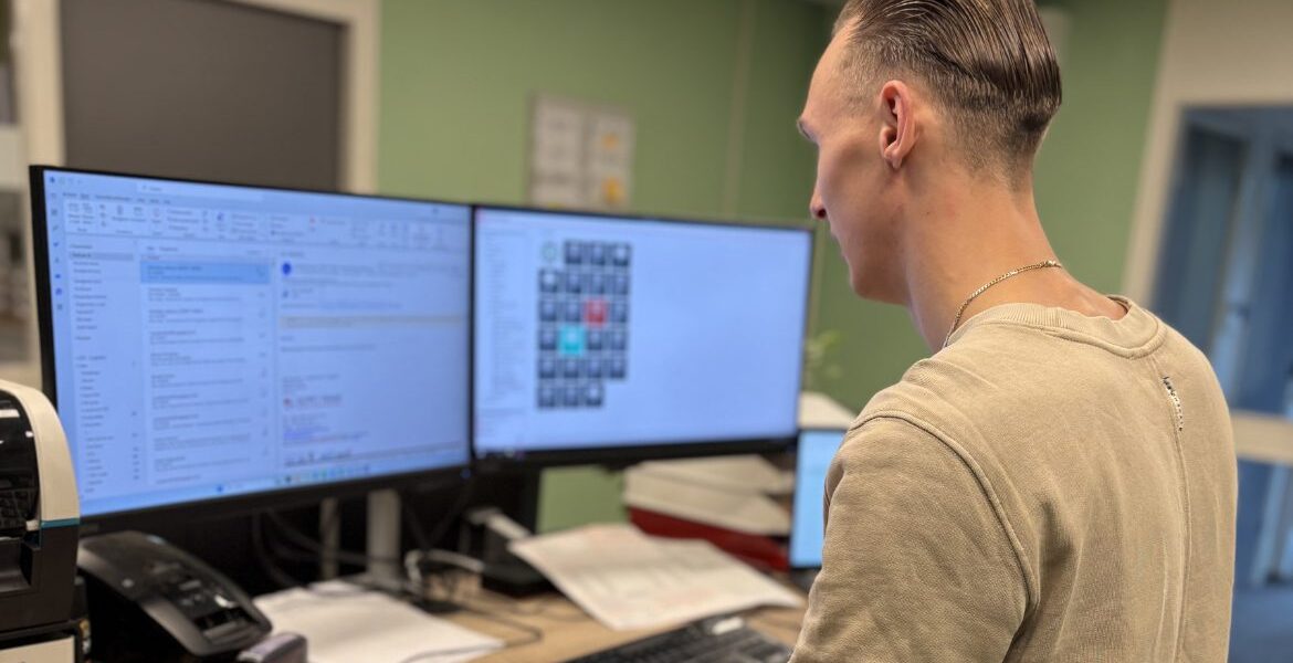 JOZ uitgel afb medew vert.